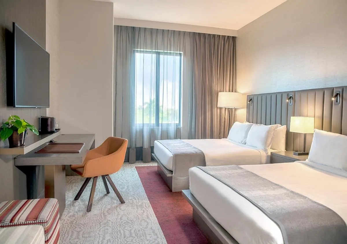 Image 1 of THesis Hotel Miami