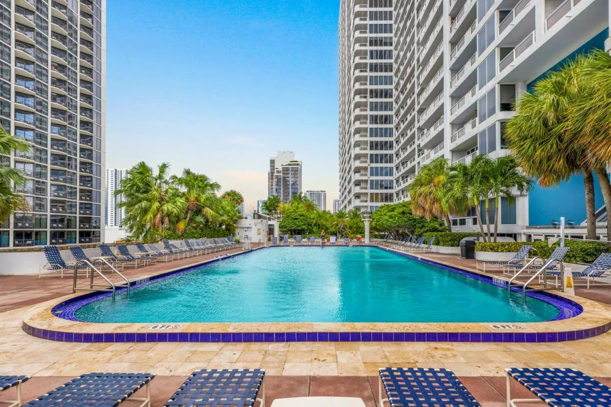 Image 3 of The Peaceful Palm – Pool & Hot Tub