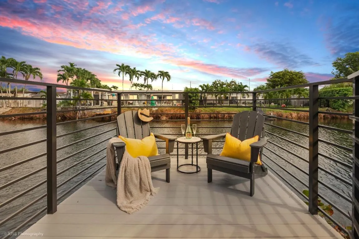 Image of The World Mansion 22 Guest Heated Pool Canal View