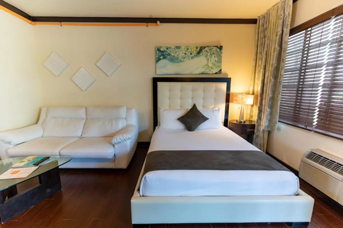 Image 1 of Tradewinds Apartment Hotel Miami Beach