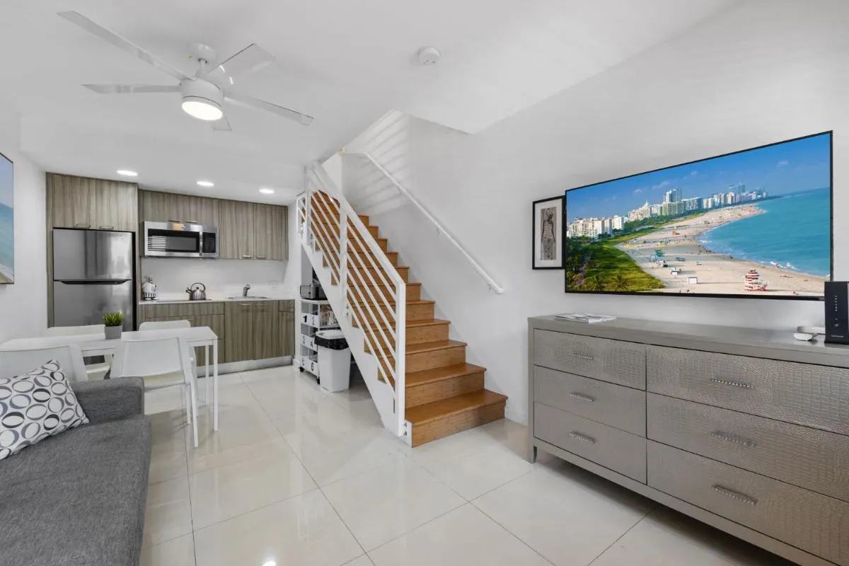 Image 4 of Tranquil Retreat, Comfortable Condo in Miami Beach