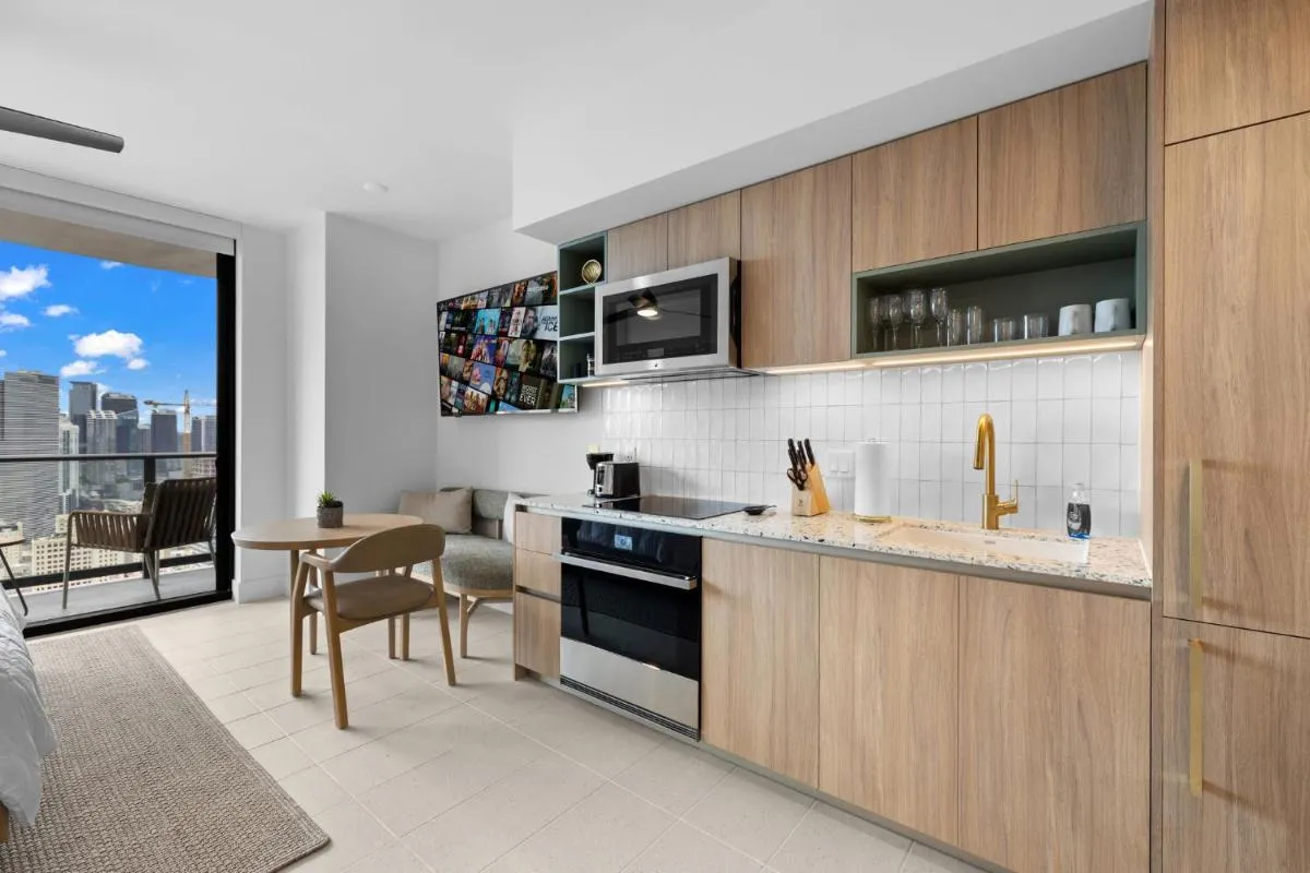 Image 3 of Ultimate Elegance Studio with Panoramic City Views