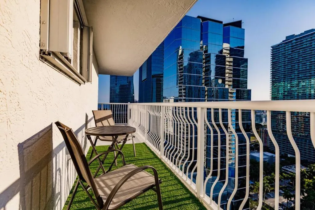 Image 6 of Upscale Brickell 2 bedroom with water views and free parking