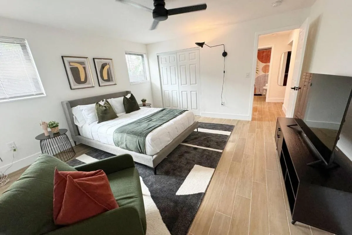 Image 5 of Urban Elegance: Trendy Modern Apartment in Wynwood