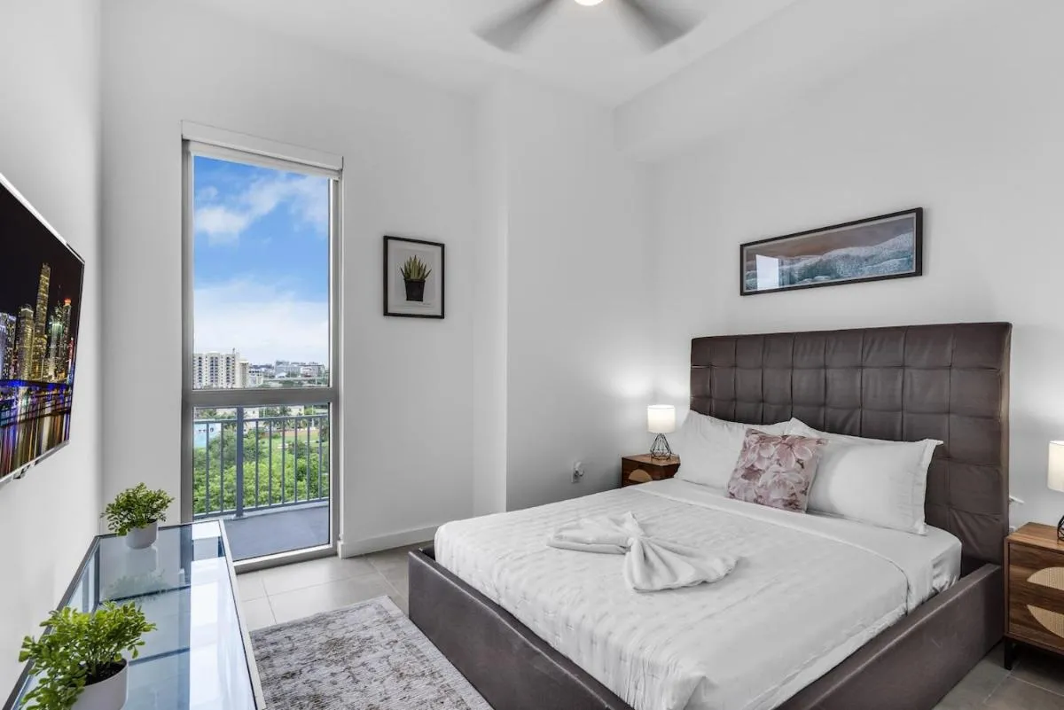 Image 1 of Urban Escape 3 Bed Unit near Brickell and Wynwood