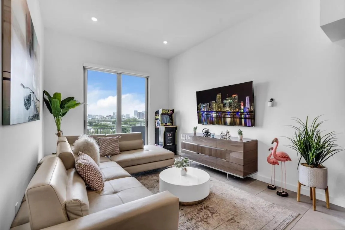 Image of Urban Escape 3 Bed Unit near Brickell and Wynwood