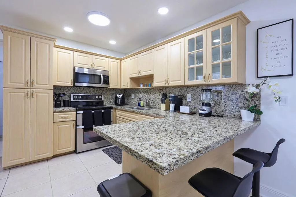 Image 4 of Vibrant Miami Home with Pool & Free Parking