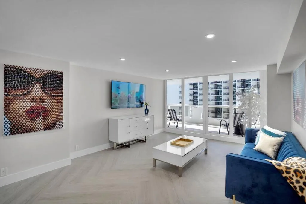Image 5 of Visions! Water and Miami Skyline VIews! Brand New