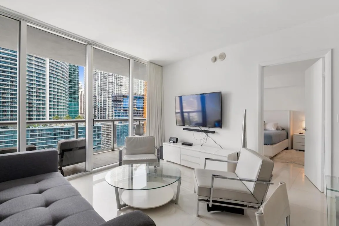 Image of ** W ICON BRICKELL-LUXURY UNIT- FREE SPA**