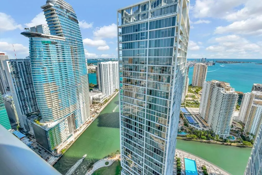 Image 5 of Water & Pool Views, One bedroom W hotel building