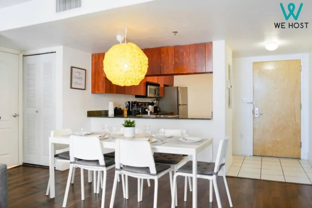Image 5 of We Host – Amazing Condo Brickell With Ocean-Pool View