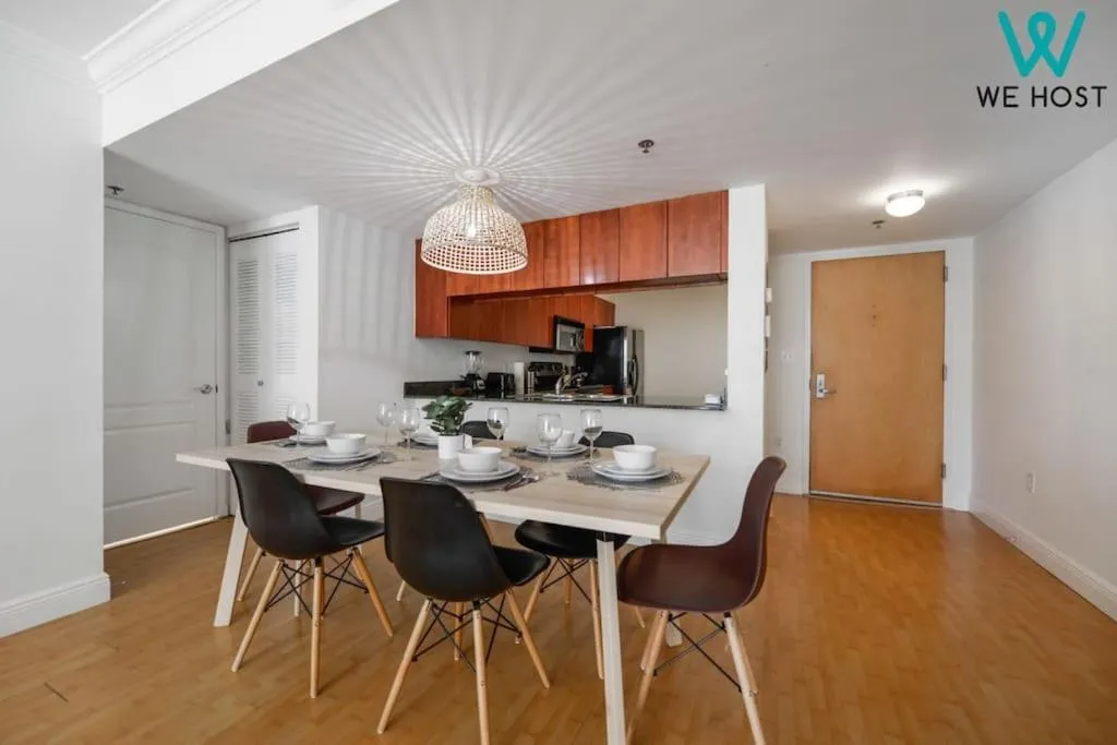 Image 4 of We Host – Condo Top Amenities City- Bay View