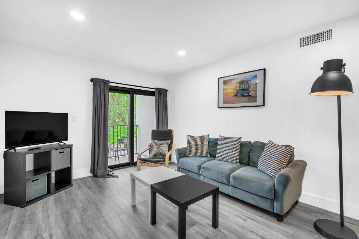 Image 4 of West Brickell – #3 – Renovated 2 1 & Parking