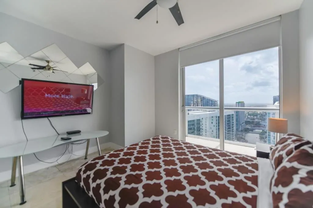 Image 1 of Wonderful 2/2 Condo at Icon Brickell With Pool