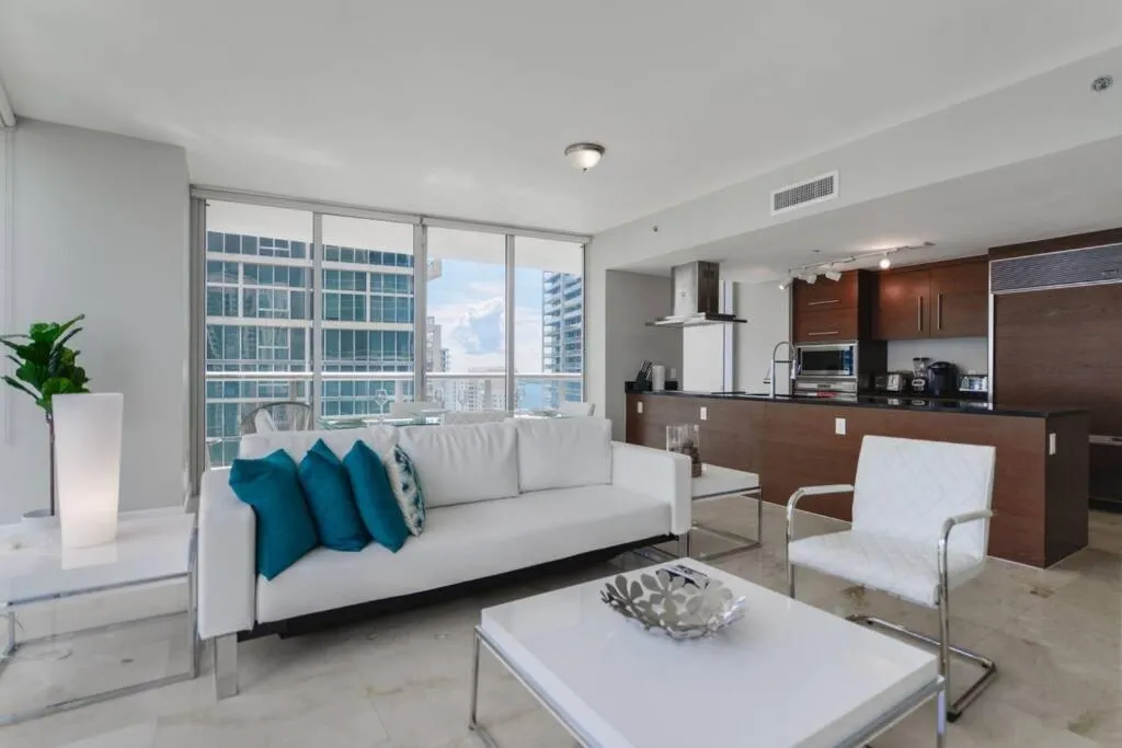 Image of Wonderful 2 BR Condo Icon Brickell With Pool