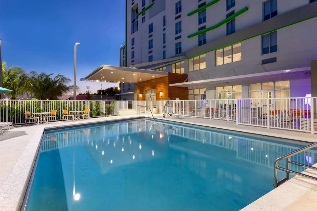 Image 2 of Wyndham Garden Miami International Airport