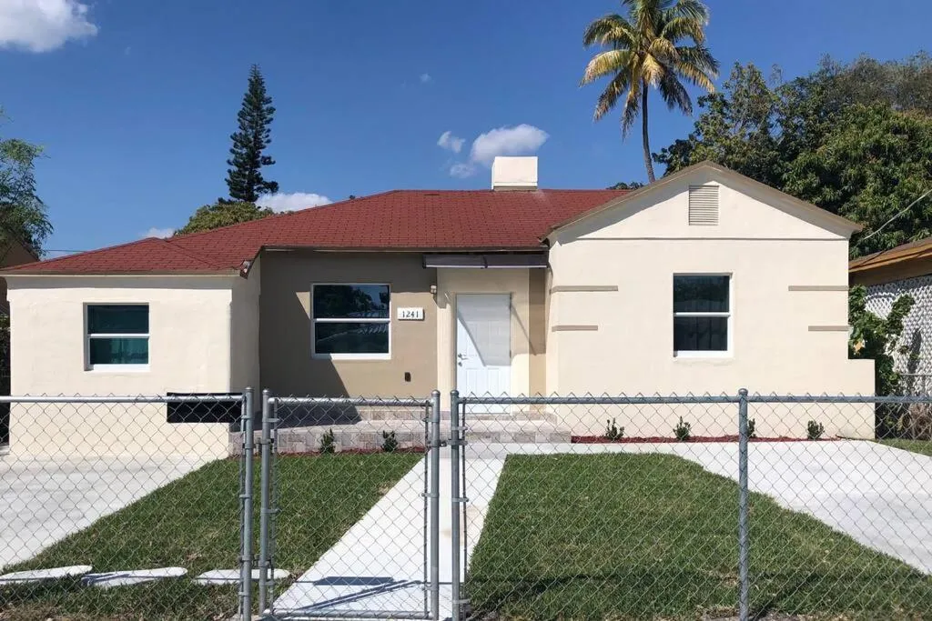 Image 5 of Your House in Miami
