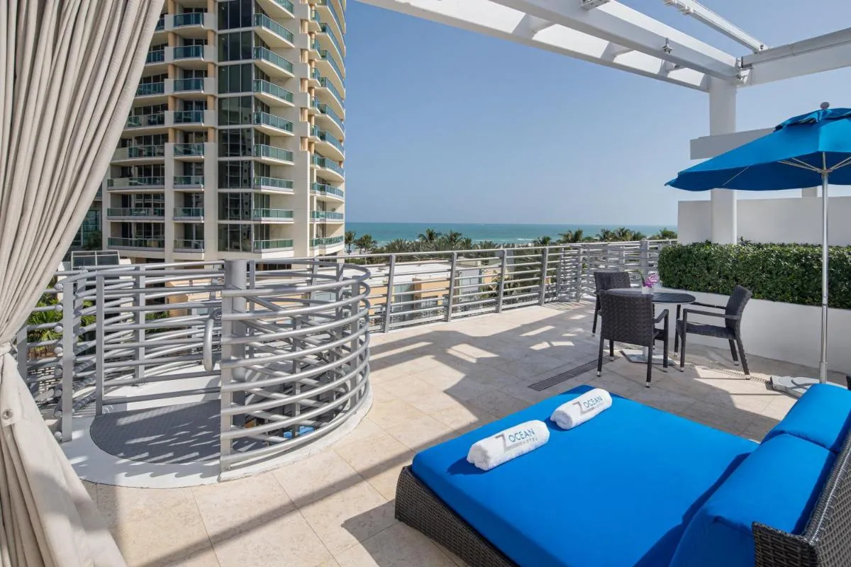 Image 5 of Z Ocean Hotel, Classico A Sonesta Collection