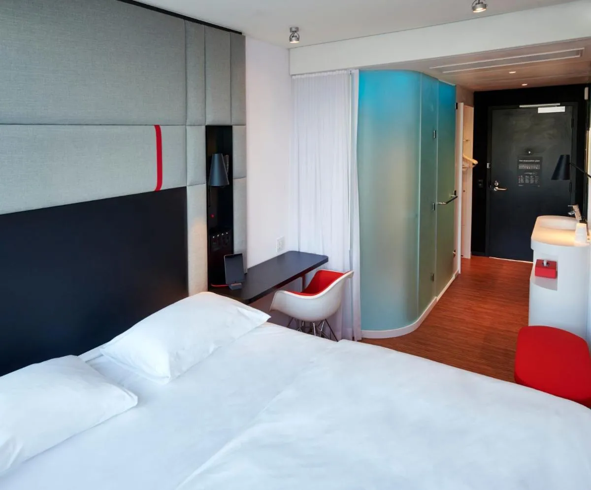 Image 2 of citizenM Miami Worldcenter