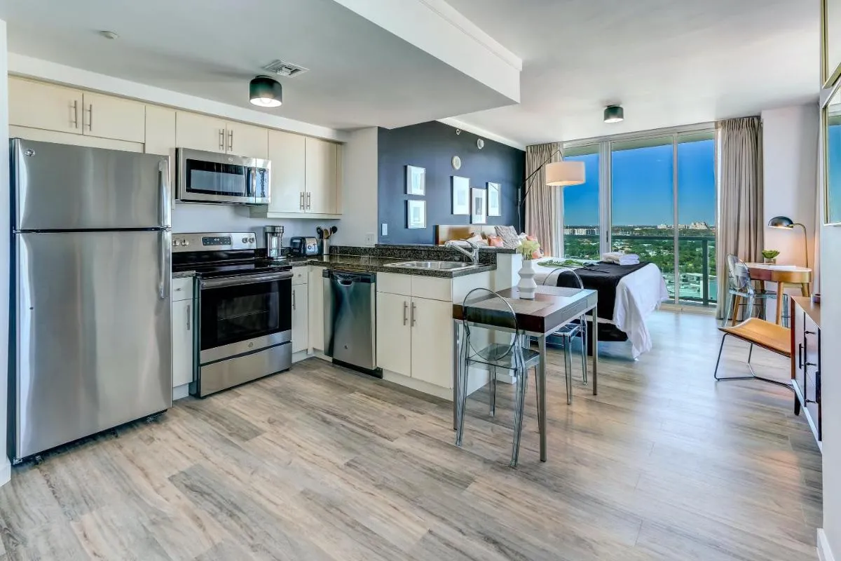 Image 2 of iCoconutGrove – Luxurious Vacation Rentals in Coconut Grove